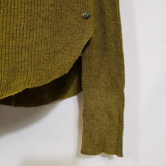 American Eagle Outfitters Womens Sweater Size XS Green Scoop Neck Knit Pullover - Picture 6 of 8